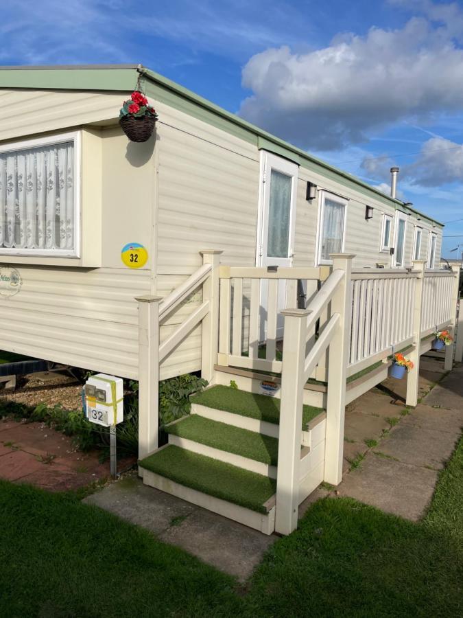 Sealands Highbury Next To Fantasy Island And Beach 8 Berth Beds Made Up For Arrival Ingoldmells Eksteriør billede